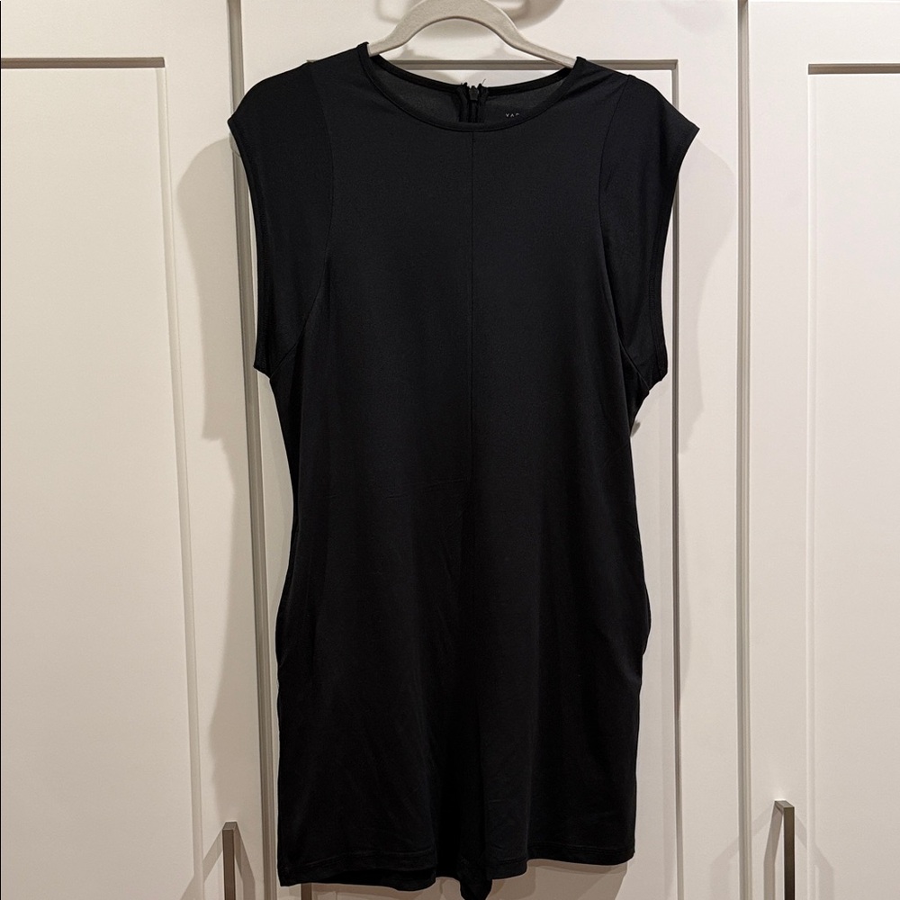 Varley Black Sleeveless Romper (WITH POCKETS!)
